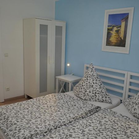Unterkunft Fuer Arbeiter Und Monteure Gräfrath Buitenkant foto