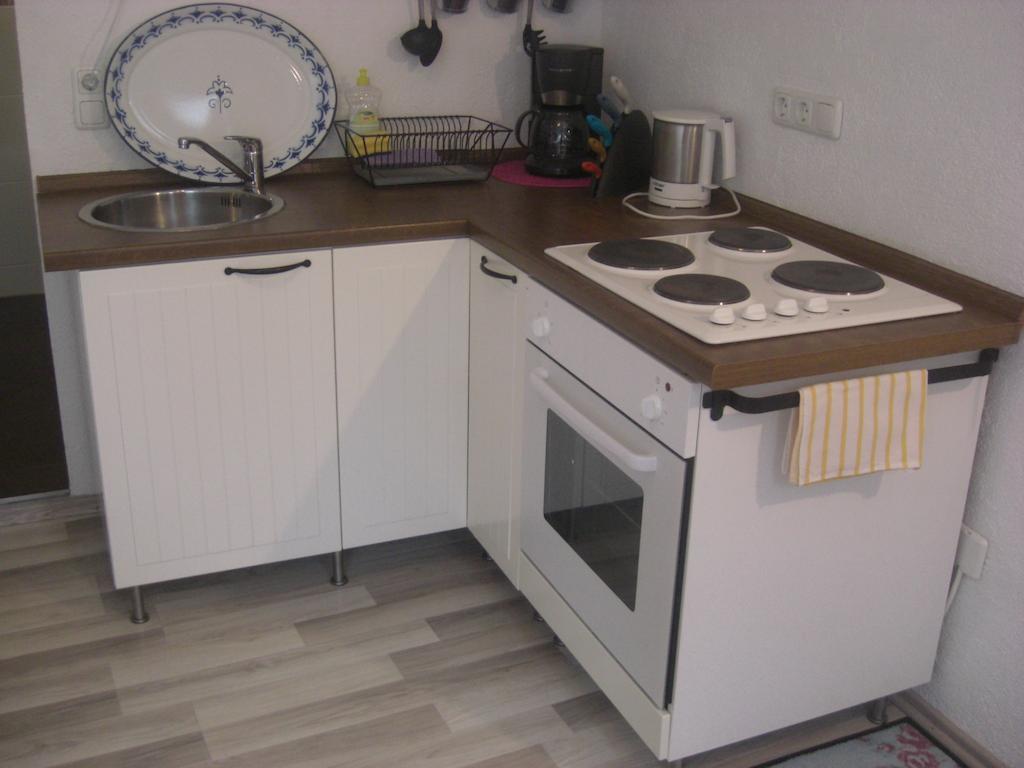 Unterkunft Fuer Arbeiter Und Monteure Gräfrath Kamer foto